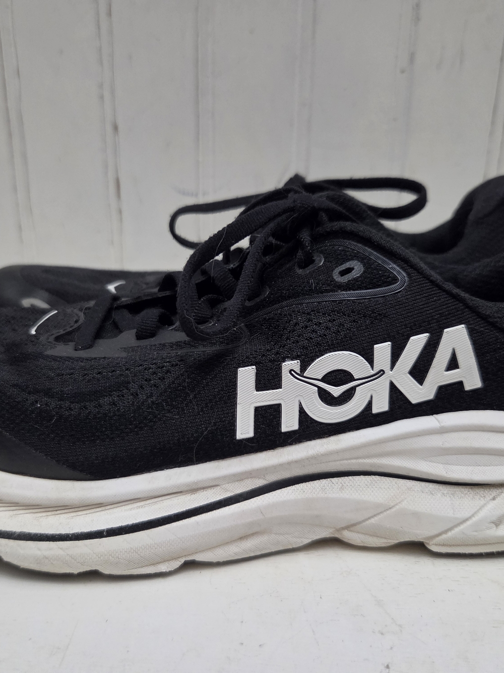 Hoka Clifton 10 Big Kids/Youth Size 7 Black-White Athletic Running Shoes